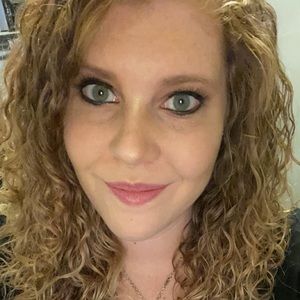 Meet your Posher, Geena